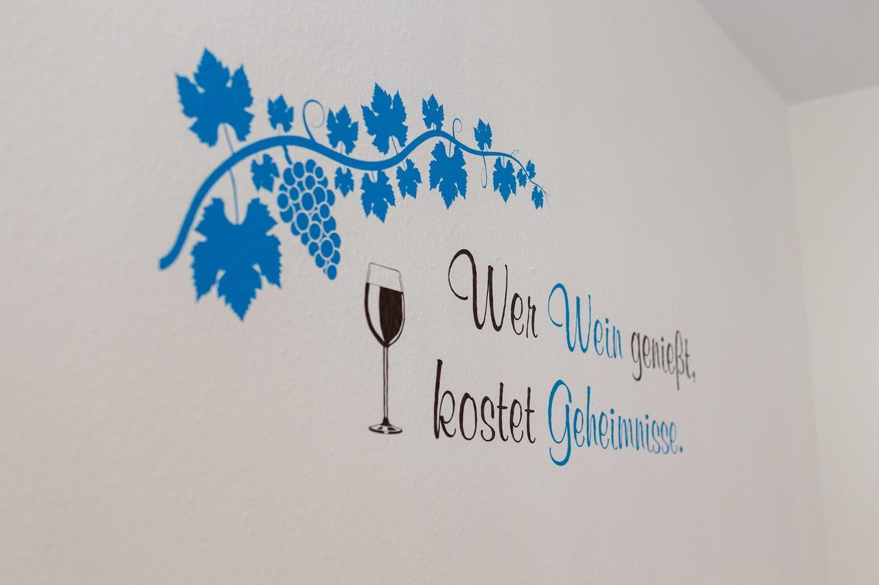 Altdeutsche Weinstube Hotel ฮูเดสไฮม์ แอม ไฮน์ ภายนอก รูปภาพ