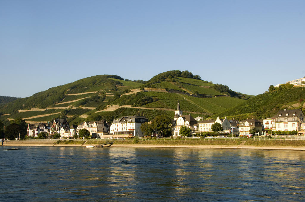 Altdeutsche Weinstube Hotel ฮูเดสไฮม์ แอม ไฮน์ ภายนอก รูปภาพ